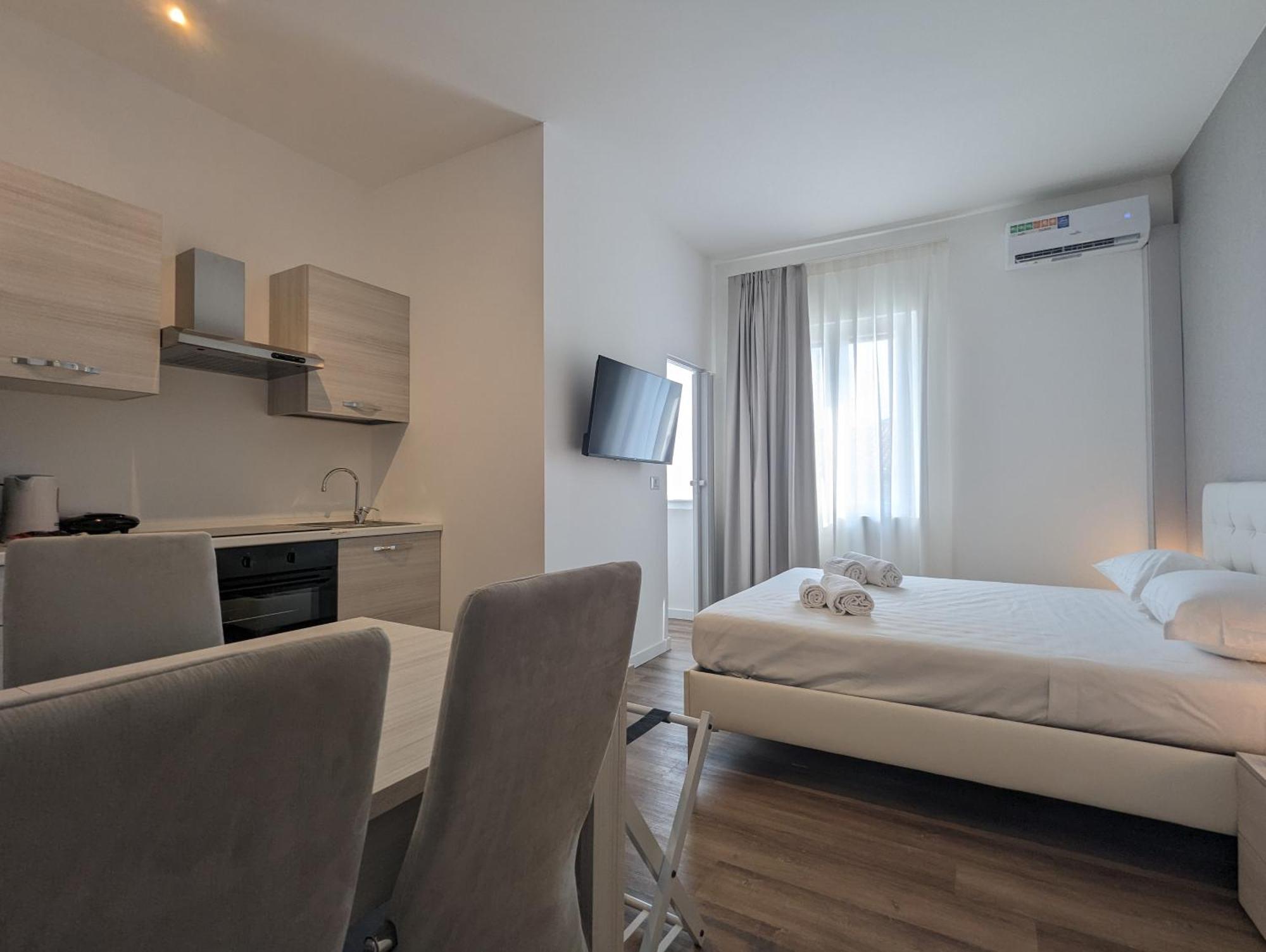 Catullo Stay Near The Airport Caselle  Exterior photo